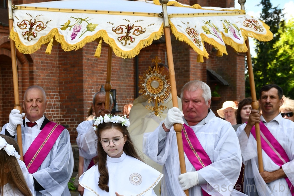 Эўхарыстычная працэсія